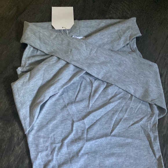 NWT Off Shoulder Ribbed Bodycon MIDI in Heather Gray - Picture 3 of 11